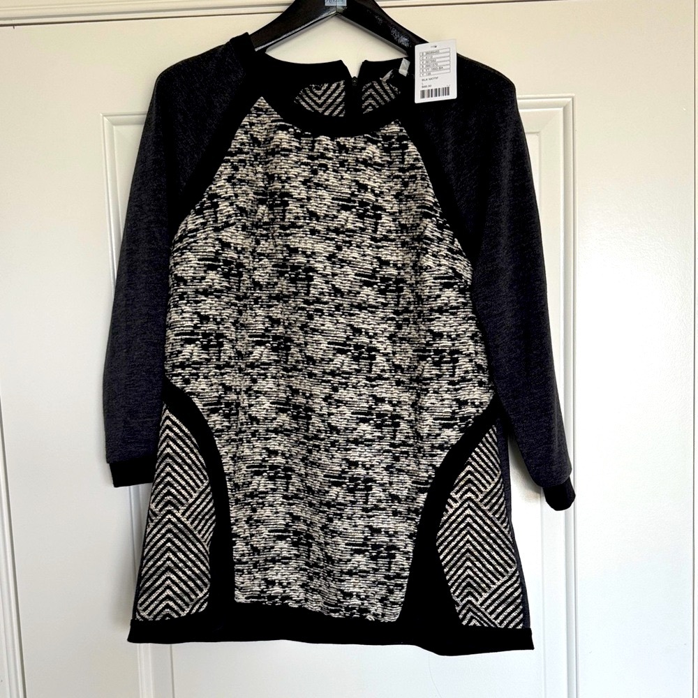 Anthropologie Chic Monochrome Sweater Top